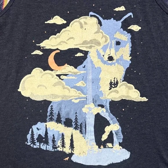 NEW Threadless Bella+Canvas Heather Grey Wolf Forest Graphic Tank — MEDIUM - Picture 3 of 4